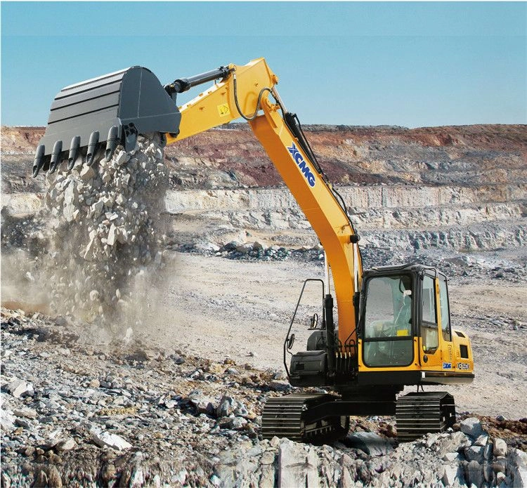 1-heavy-excavator-digging-day-light