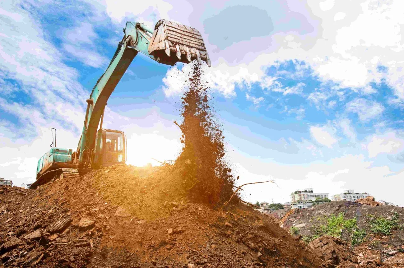 Comparing Wheeled vs Crawler Excavators for African Roads